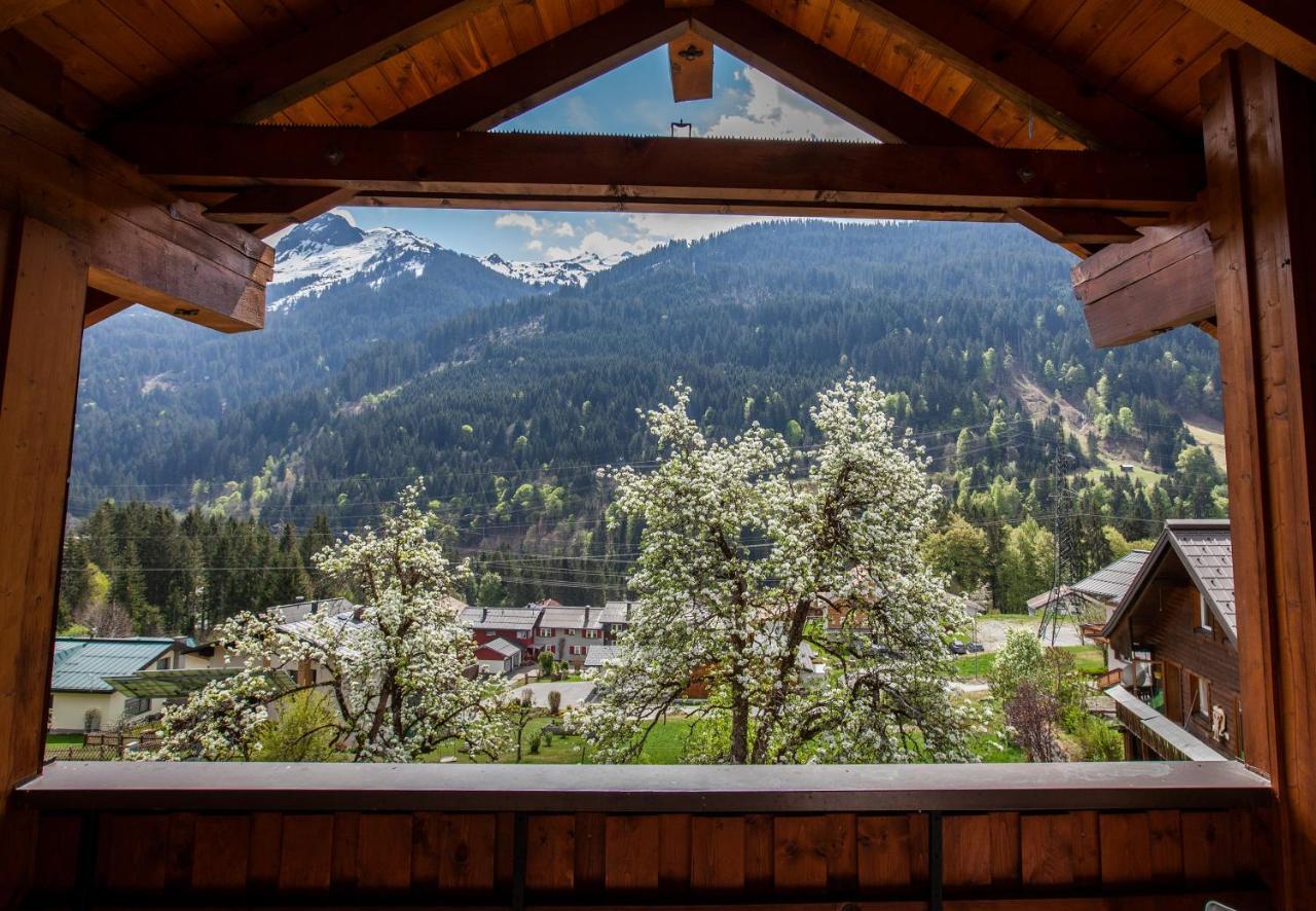 Apartmenthaus Matri By Pferd Auf Wolke Wald am Arlberg Εξωτερικό φωτογραφία